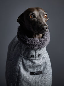 Capa Gris Cuello Tortuga con Capucha y Forro Peludo DOWNEY Galgo Italiano / Whippet