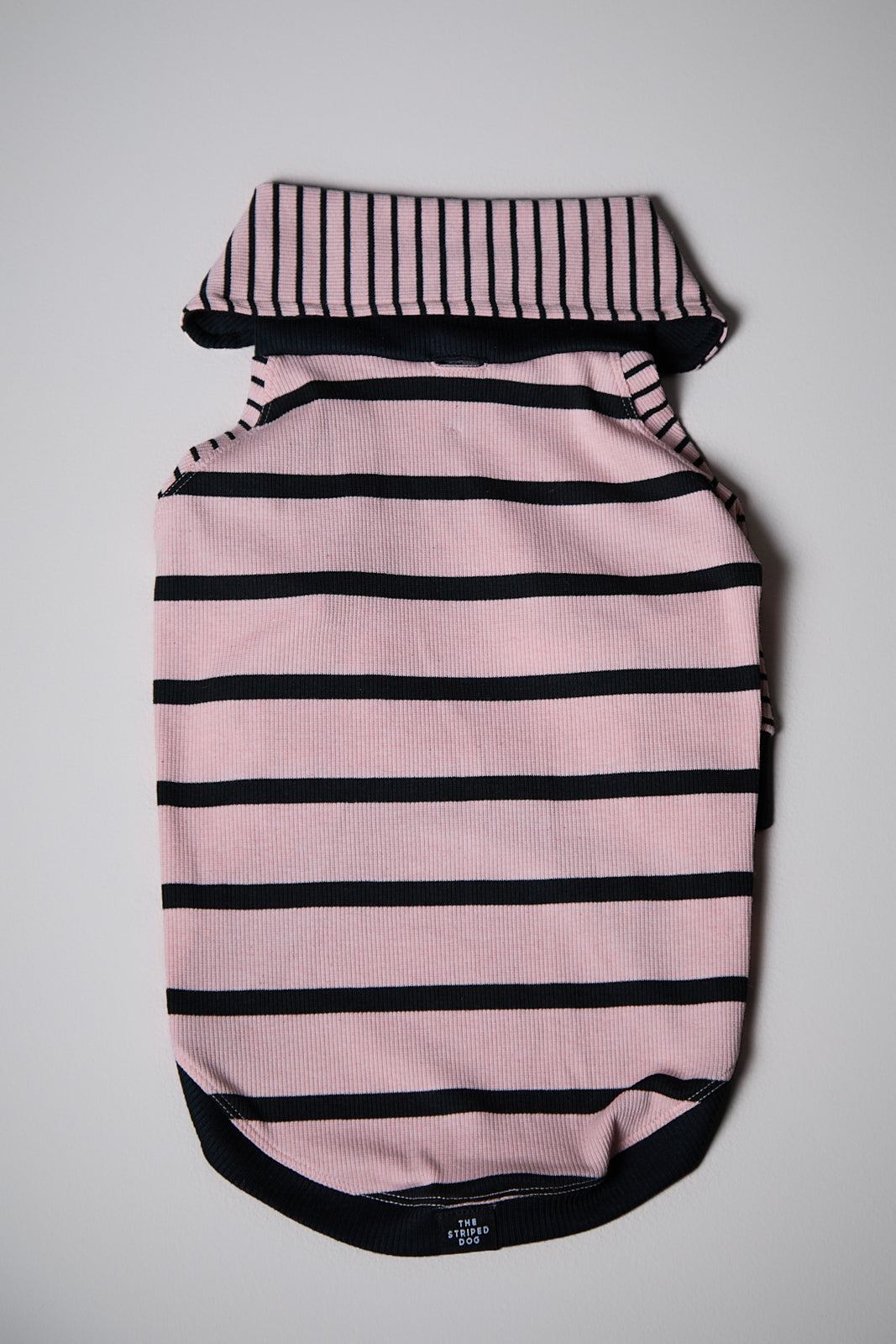 Sueter de Rayas Rosado y Negro LINE para Perro Salchicha