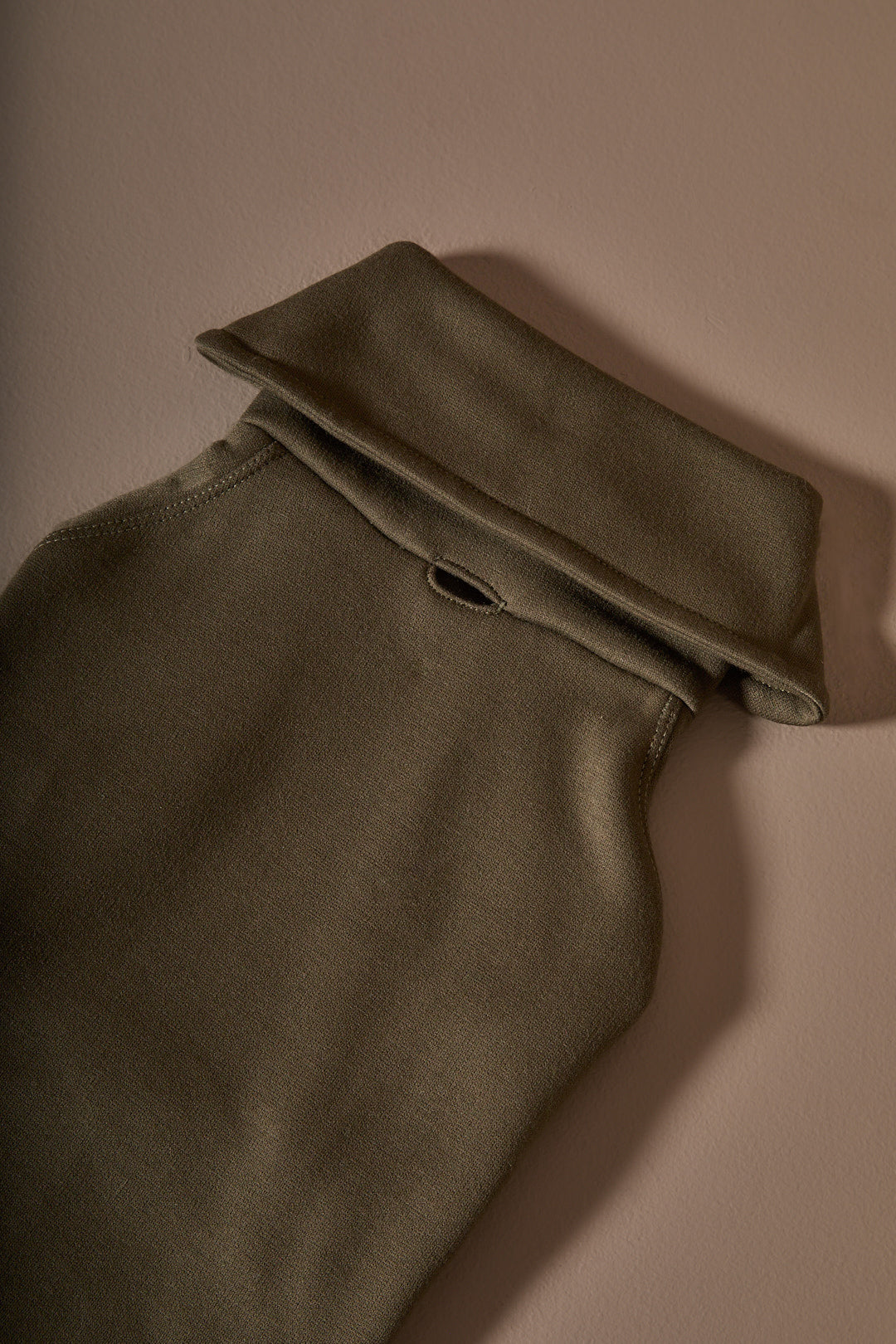 Buzo Verde Cuello Tortuga Salchicha STONE