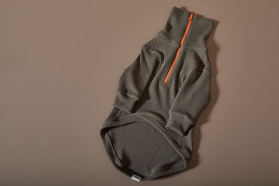 Sueter Verde Militar con Cierre Galgo Italiano / Whippet KNIT