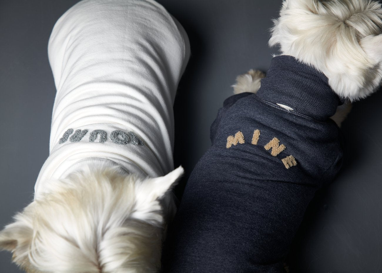 Sueter Cuello Tortuga Manga Larga con Bordado YOURS en la Espalda L.A